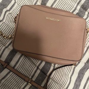 Micheal Kors Purse